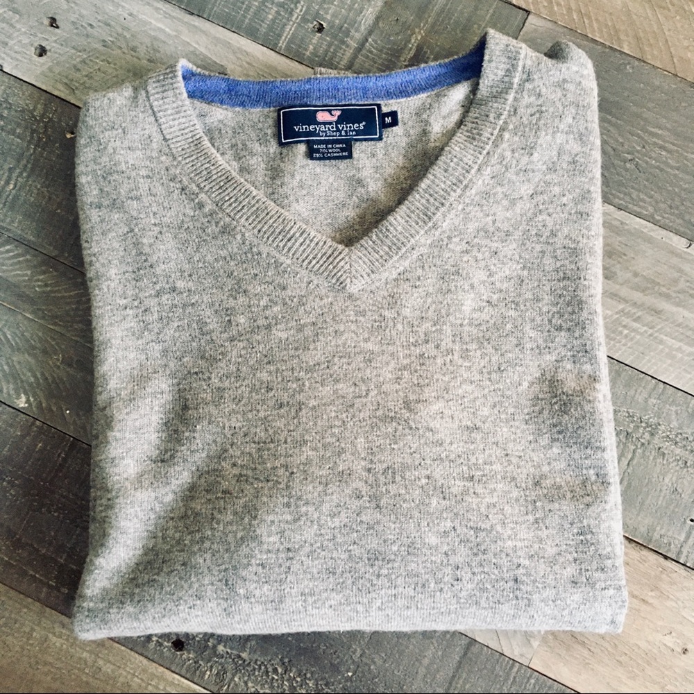 Vineyard Vines Pullover - image 6